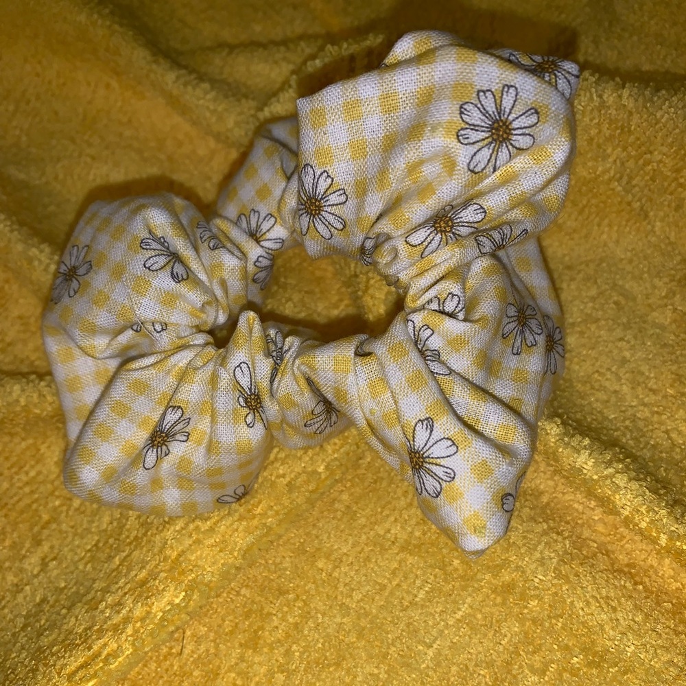 Yellow Daisy Hair Scrunchie
